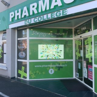 Vitrine digitale pharmacie 5500nits Pharmacie Villemur