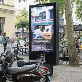 Borne video exterieure pour publicités