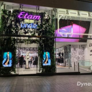 Ecran vitrine boutique Etam