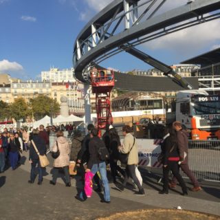 Montage de l'écran porte de Versailles