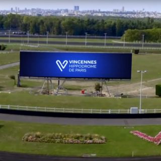 Ecran geant LED hippodrome de Paris Vincennes