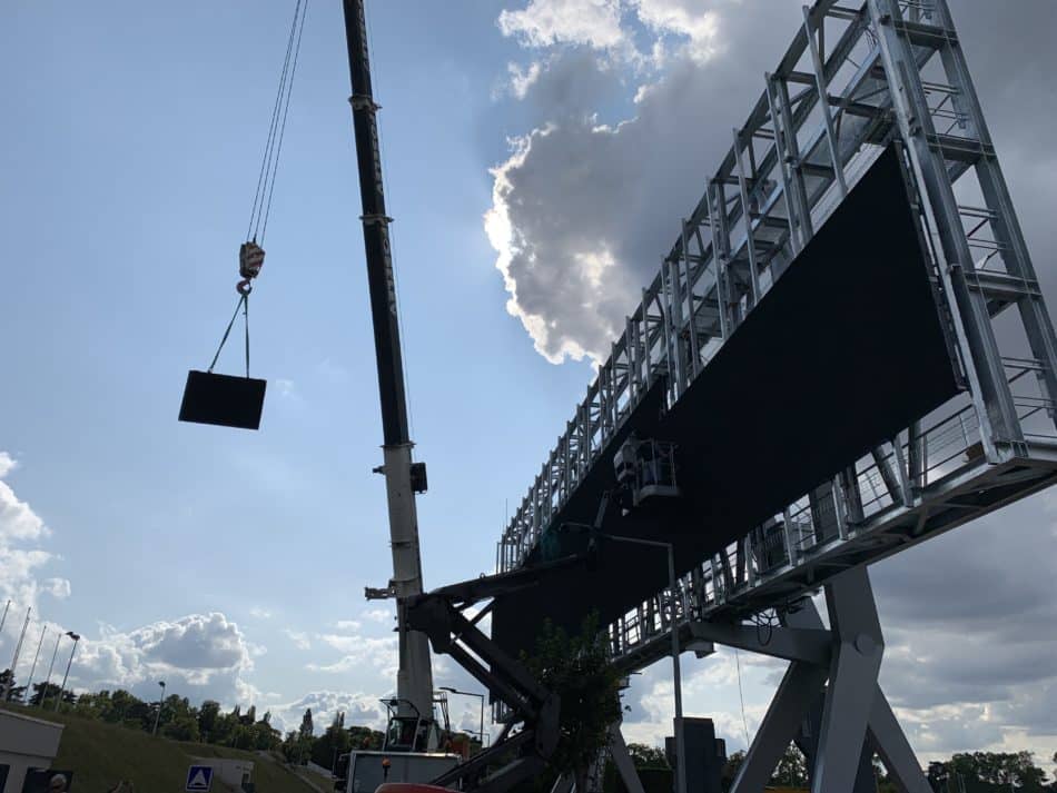 Montage ecran geant LED à Paris Vincennes