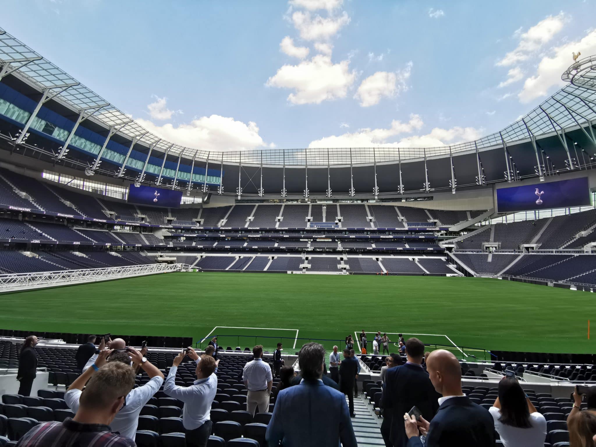 Ecran-stade-Daktronics-tottenham